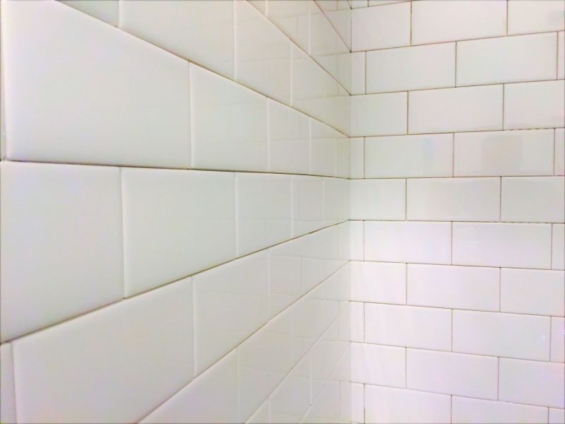 Tile Patterns in Walk-in Shower